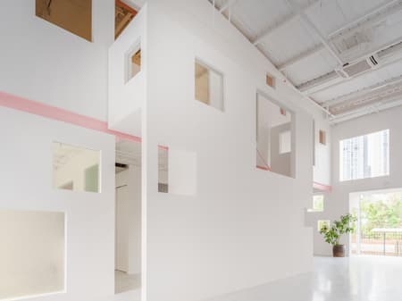 Apelron Contemporary